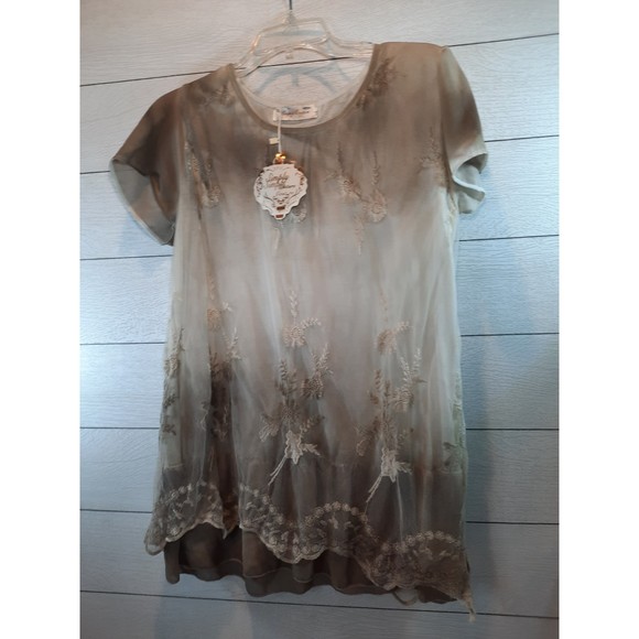 Simply Couture Top - Picture 1 of 9